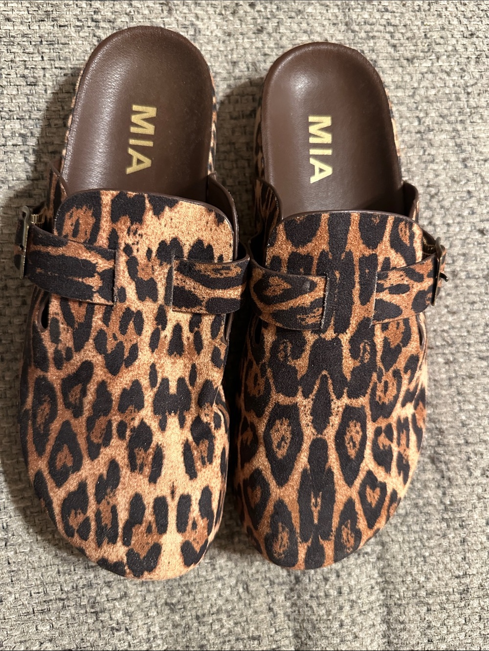 MIA Leopard-Print Slip-On Clogs in Brown and Black Size 8